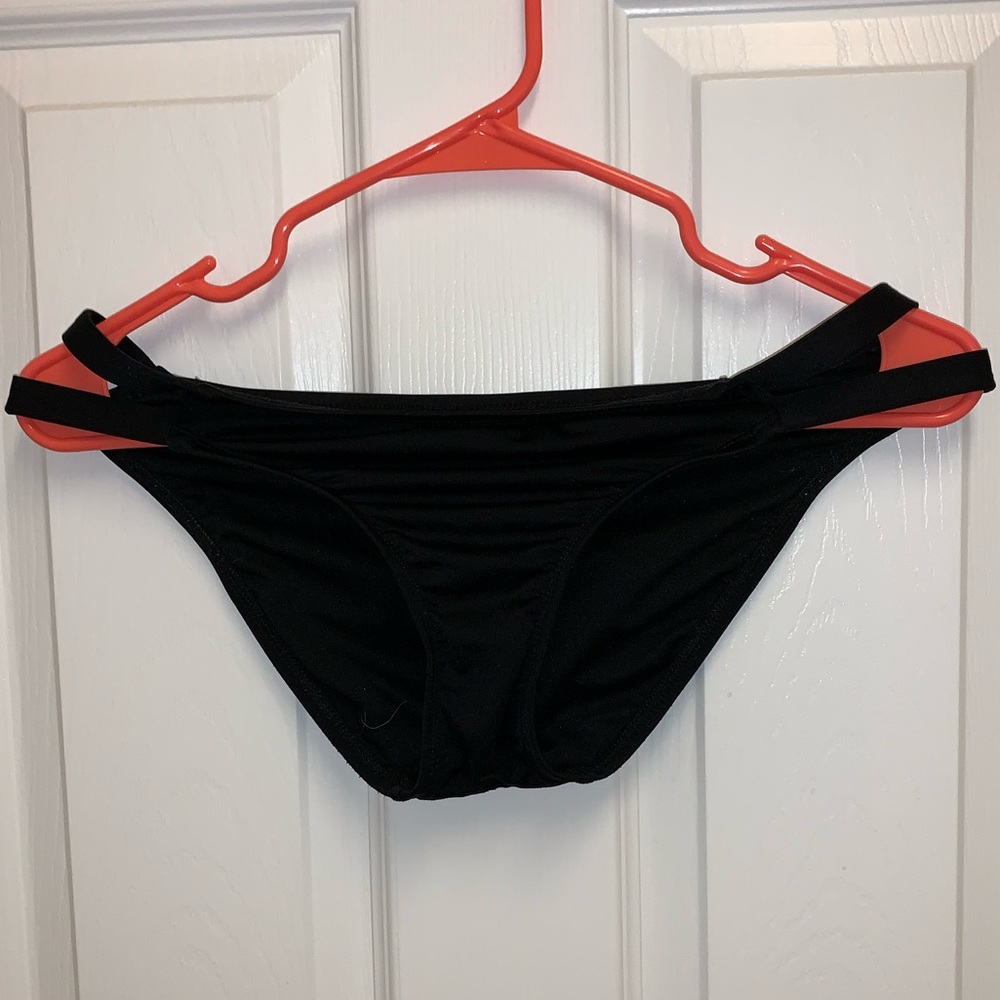 Bikini bottoms